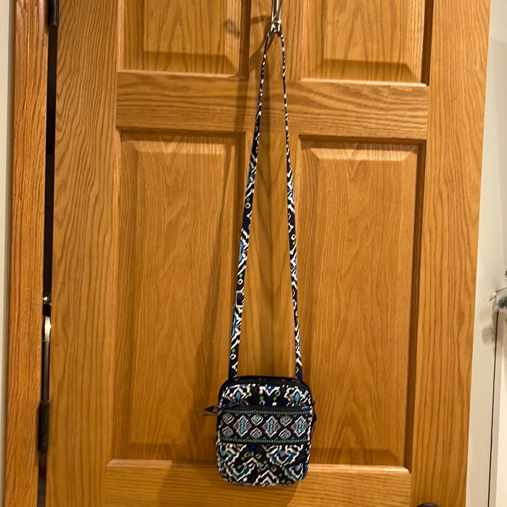 Vera Bradley crossbody purse like new navy blue/green